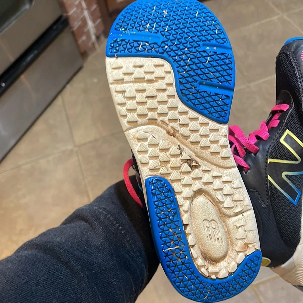 New Balance DynaSoft Sneakers!  12.5c